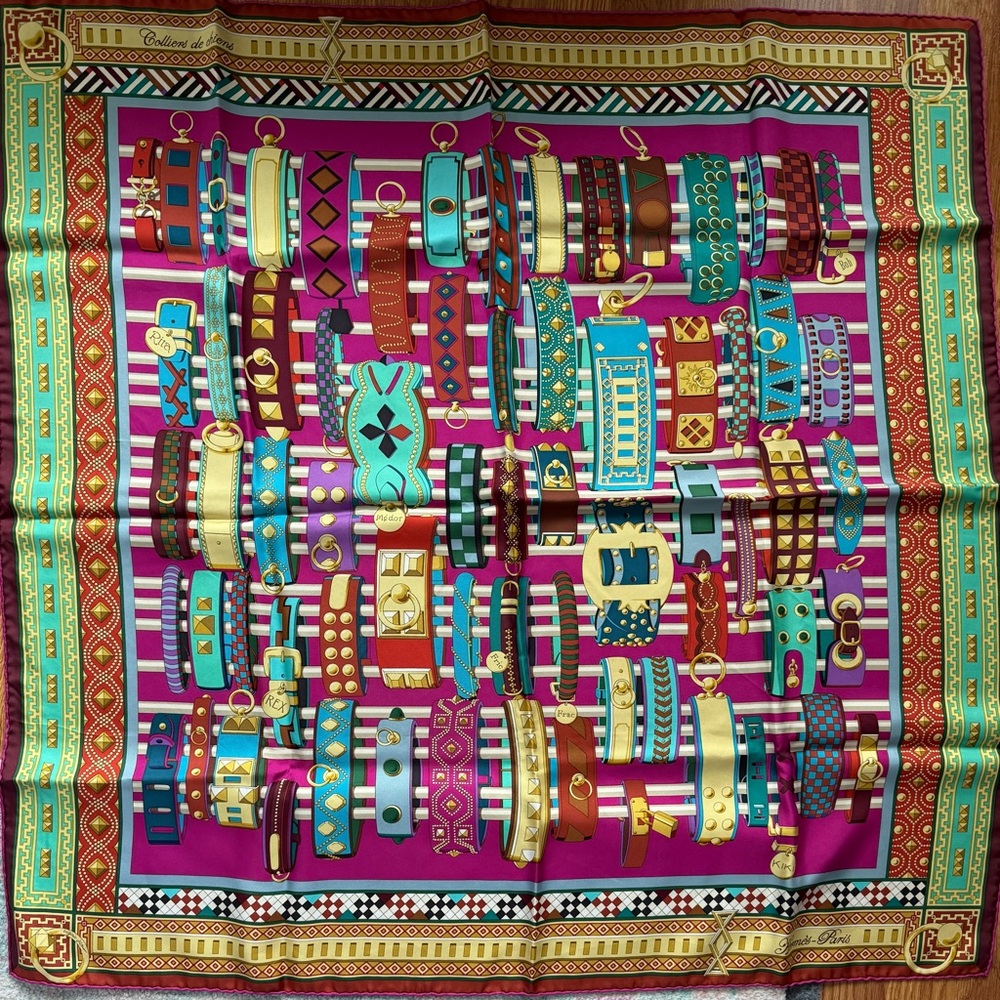 HERMÈS "Colliers de Chiens" Silk Scarf - Picture 3 of 6